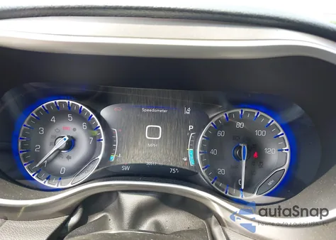 2021 Chrysler Pacifica Touring L z USA, uszkodzony, nr VIN 2C4RC1BG7MR548331